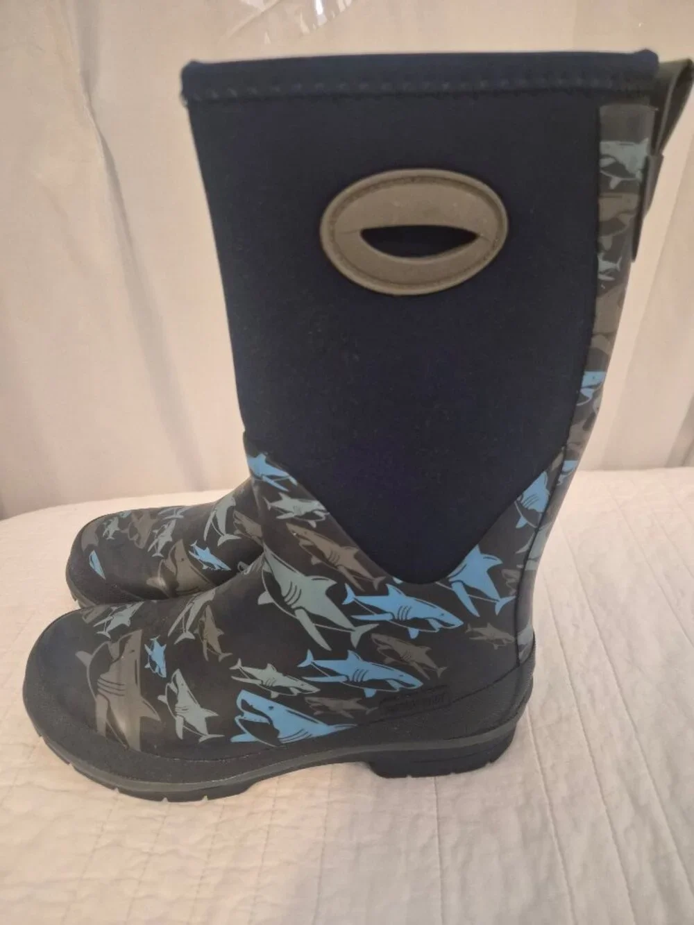 Western Chief Shark Rain Boots BOYS SIZE 4